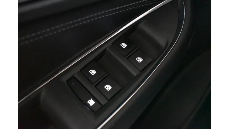 CRUZE SEDAN - 1.4 TURBO LT 16V 4P AUTOMÁTICO