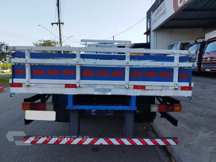 Accelo 915C + Carroceria