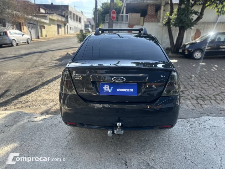 FIESTA 1.6 MPI Sedan 8V