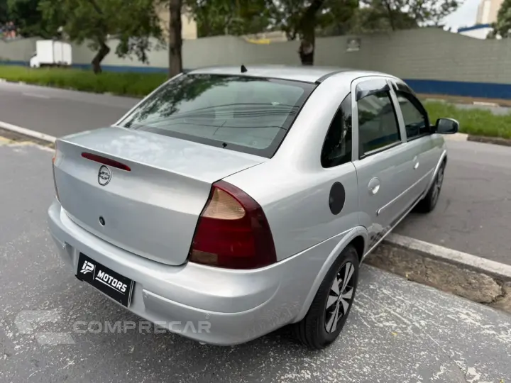 CORSA 1.8 MPFI Sedan 8V
