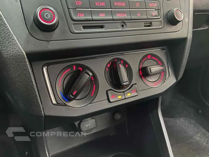 VOYAGE 1.0 12V MPI TOTALFLEX 4P MANUAL