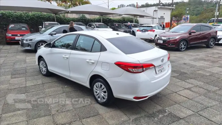 YARIS 1.5 16V FLEX SEDAN XL LIVE MULTIDRIVE