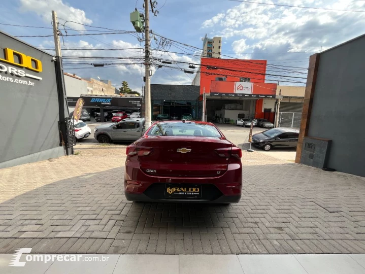 ONIX SEDAN Plus LT 1.0 12V Flex 4p Mec.
