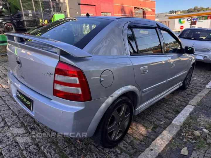 Astra Advantage 2.0 MPFI 8V FlexPower 5p