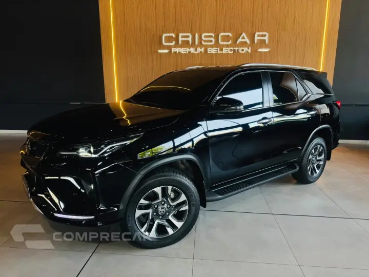 HILUX SW4 2.8 D-4D TURBO DIESEL SRX PLATINUM 7L 4X4 AUTOMÁTI