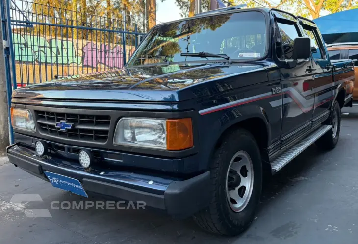 C-20 4.1 4P CUSTOM L CABINE DUPLA