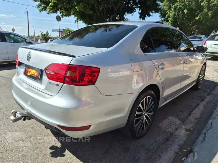 JETTA 2.0 TSI Highline 211cv