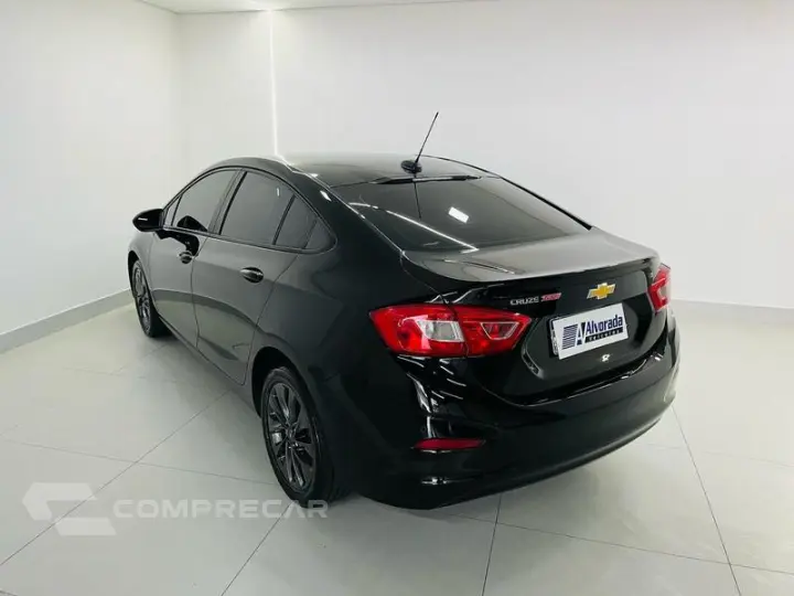 CHEV CRUZE LT NB AT