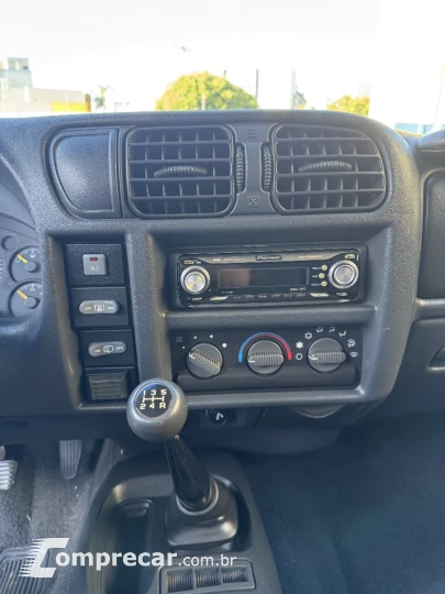 BLAZER 2.4 MPFI 4X2 8V GASOLINA 4P MANUAL