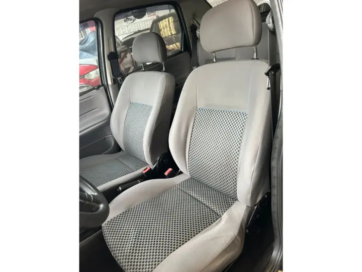 CLASSIC 1.0 MPFI LS 8V FLEX 4P MANUAL