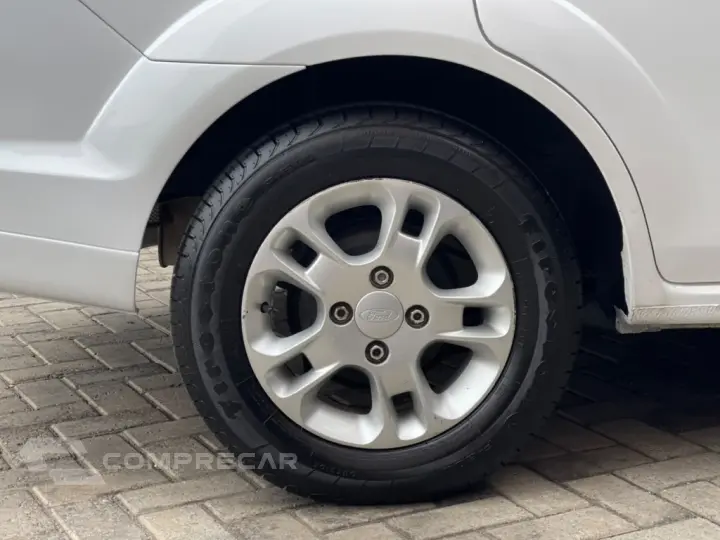 FIESTA 1.6 ROCAM SEDAN 8V FLEX 4P MANUAL