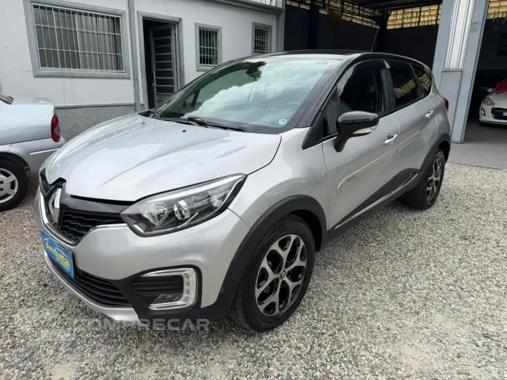 Captur 1.6 16V 4P FLEX SCE INTENSE X-TRONIC CVT