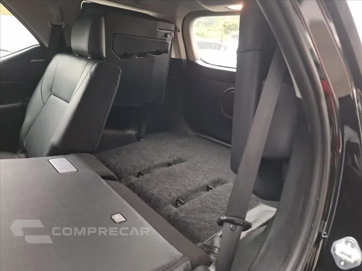 HILUX SW4 2.8 D-4D TURBO DIESEL SRX 7L 4X4 AUTOMÁ