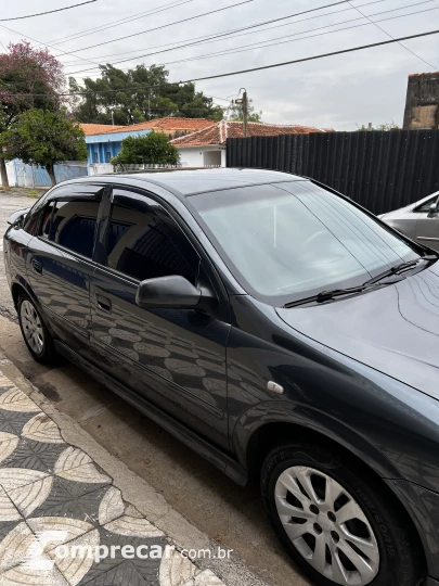 ASTRA 2.0 MPFI Advantage 8V