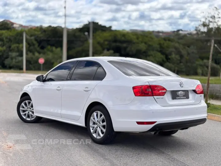 JETTA 2.0 COMFORTLINE FLEX 4P TIPTRONIC