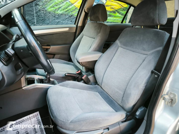 VECTRA 2.0 MPFI Elegance 8V 140cv