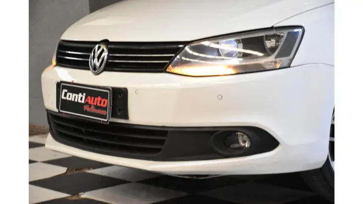 JETTA - 2.0 COMFORTLINE 4P MANUAL