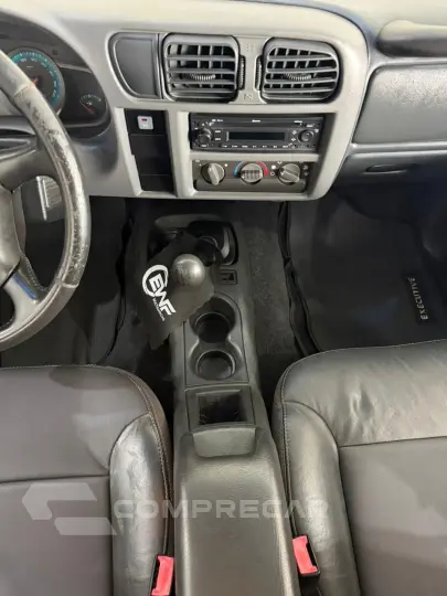 S10 P-Up Executive 2.4 MPFI F.Power CD