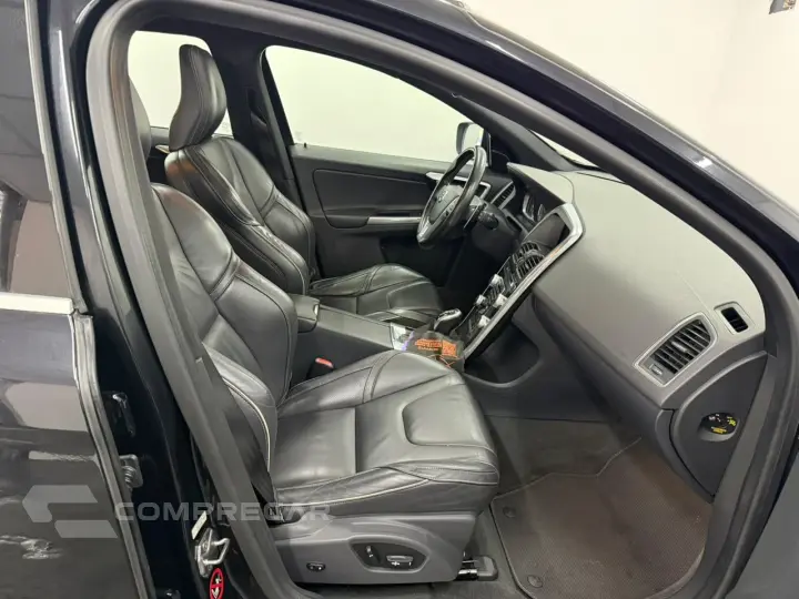 XC 60 T-5 R-DESIGN 2.0 FWD 5p