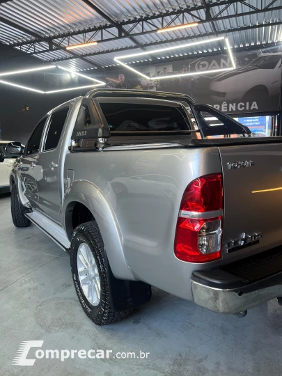 HILUX 2.7 SRV 4X2 CD 16V