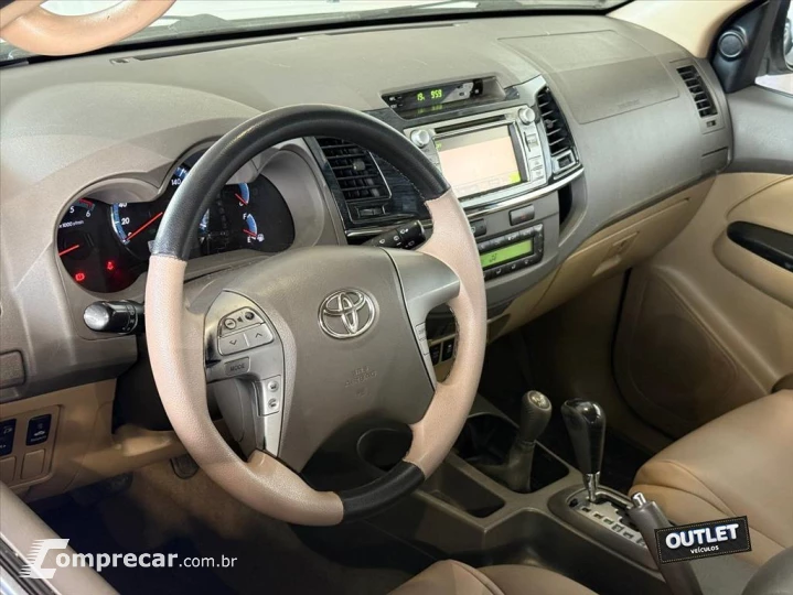 HILUX SW4 3.0 SRV 4X4 7 LUGARES 16V TURBO INTERCO