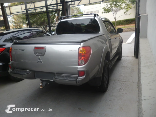 L200 TRITON 2.4 HLS 4X2 CD 16V