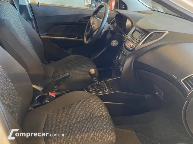 HB20 - 1.0 COMFORT 12V 4P MANUAL