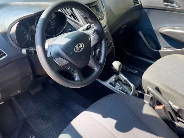 HB20 - 1.6 COMFORT PLUS 16V 4P AUTOMÁTICO