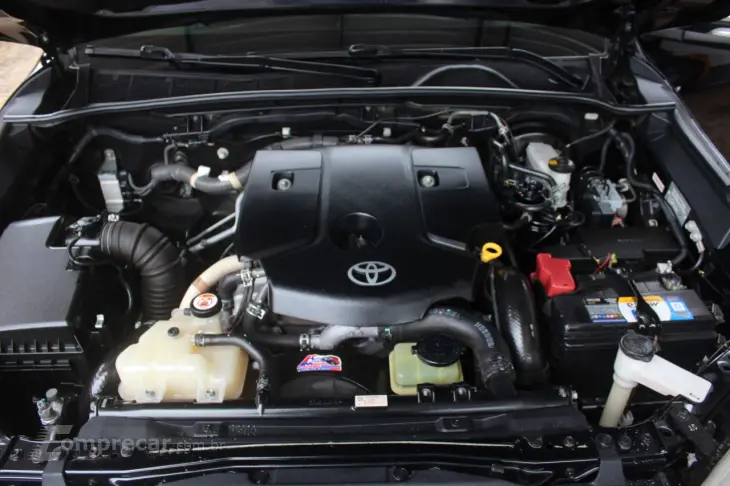 Hilux Caminhonete 2.8 16V SRV 4X4 DIESEL CABINE DUPLA AUTOMÁ