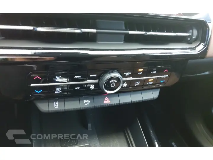 HILUX 2.8 D-4D TURBO DIESEL CD SRX 4X4 AUTOMÁTICO