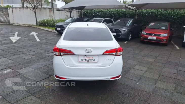 YARIS 1.5 16V FLEX SEDAN XL LIVE MULTIDRIVE