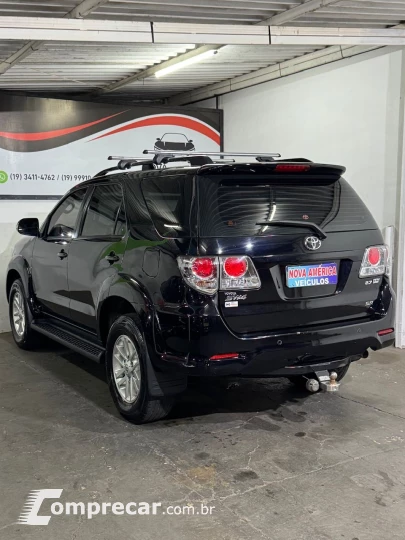 Hilux SW4 SR 4x2 2.7/ 2.7 Flex 16V Aut.