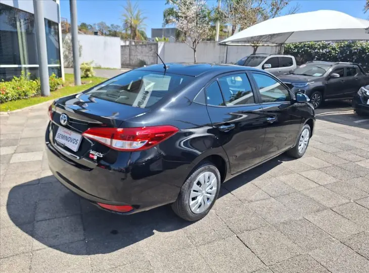 YARIS 1.5 16V FLEX SEDAN XL MULTIDRIVE