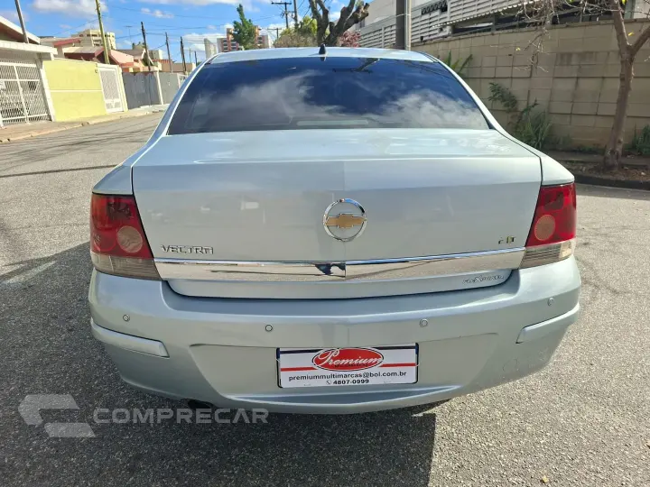Vectra 2.0 Mpfi Elegance 8V 140Cv Flex 4P Automático