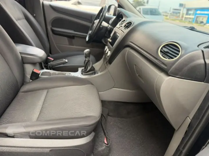 Focus Sedan 2.0 16V/2.0 16V Flex 4p