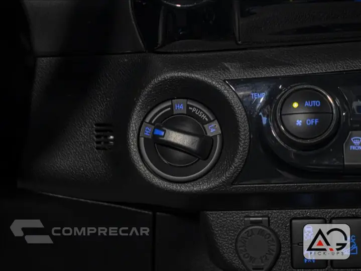 HILUX 2.8 D-4d Turbo CD Conquest 4X4