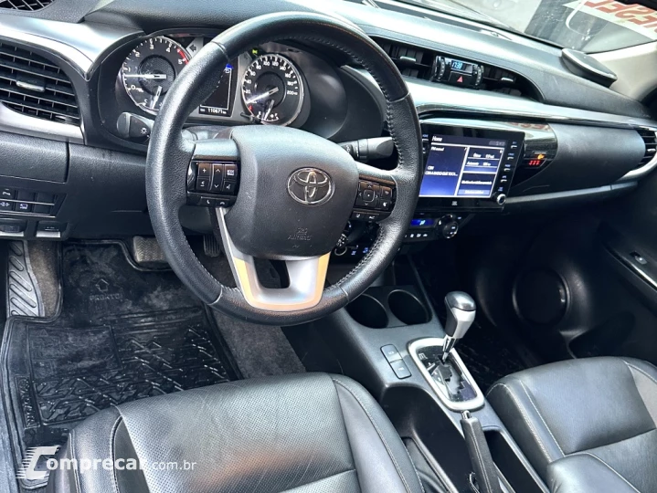 HILUX 2.8 D-4D TURBO DIESEL CD SRX 4X4 AUTOMÁTICO