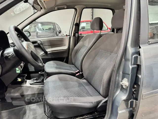 CLASSIC - 1.0 MPFI LS 8V 4P MANUAL