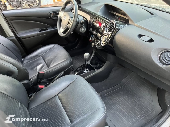 ETIOS 1.5 X Plus Sedan 16V