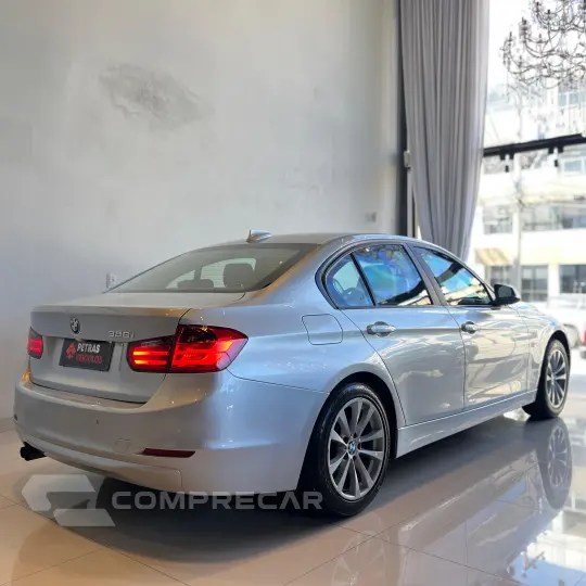 328I 2.0 Modern Sedan 16V