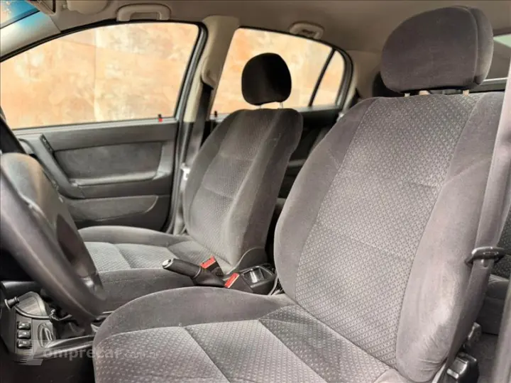 ASTRA 2.0 MPFI Advantage 8V