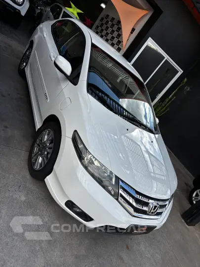 CITY 1.5 LX Sedan 16V