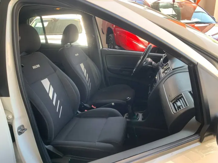 Fox RUN 1.6 Flex 8V 5p