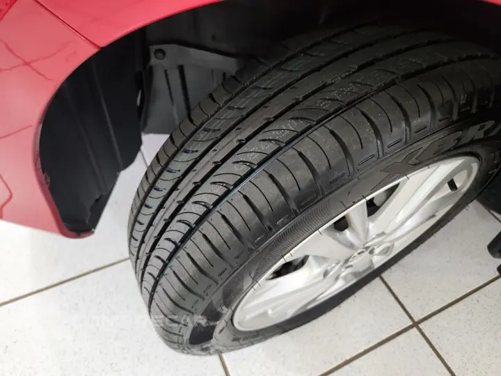 Yaris Hatch 1.3 16V 4P FLEX XL PLUS TECH MULTIDRIVE AUTOMÁTI