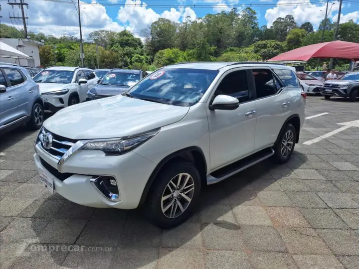 HILUX SW4 2.8 SRX 4X4 7 LUGARES 16V TURBO INTERCO