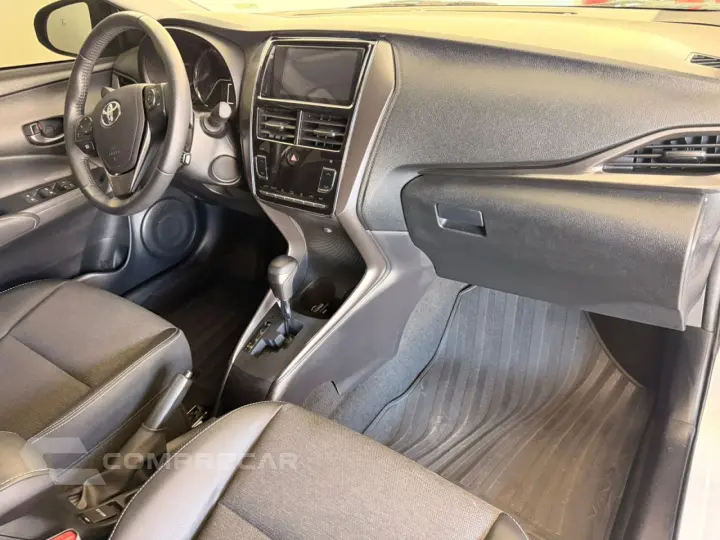 Yaris Sedan 1.5 16V 4P FLEX XS CONNECT MULTIDRIVE AUTOMÁTICO
