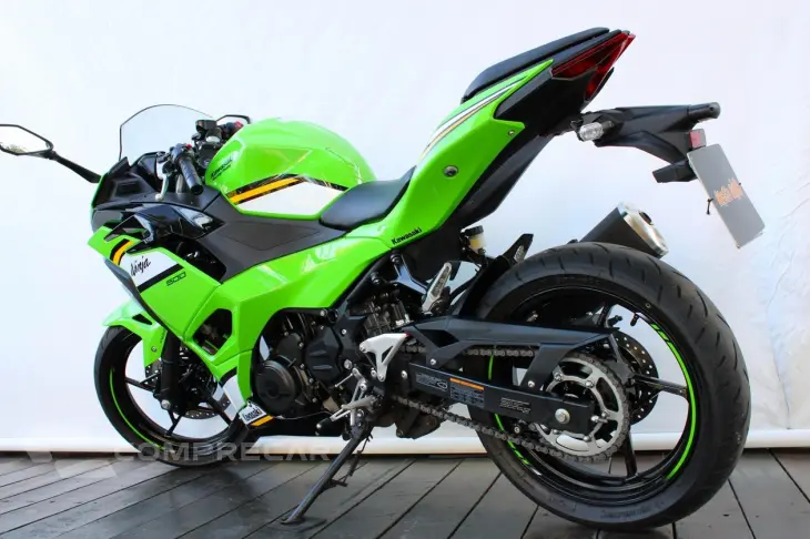 KAWASAKI NINJA 500 SE