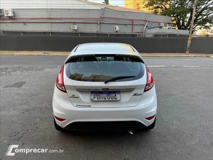 FIESTA 1.6 Titanium Hatch 16V