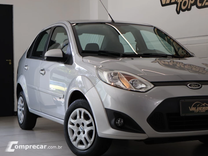 FIESTA 1.6 Rocam SE Sedan 8V