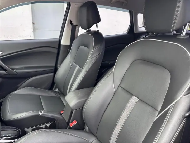 TRACKER 1.0 TURBO FLEX MIDNIGHT AUTOMÁTICO